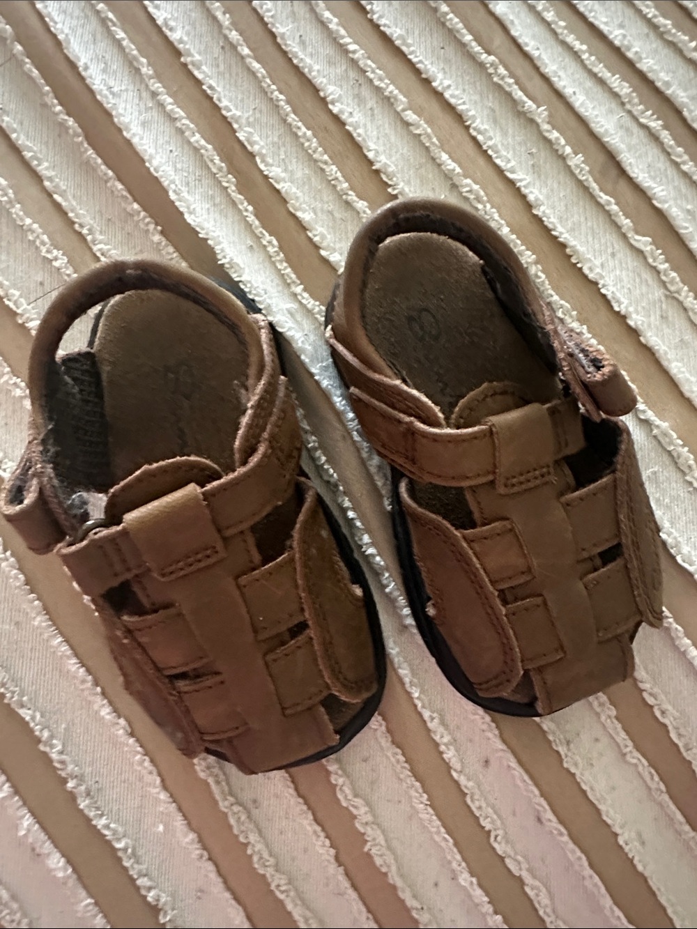Kids Brown Closed-Toe Hook-and-Loop Sandals